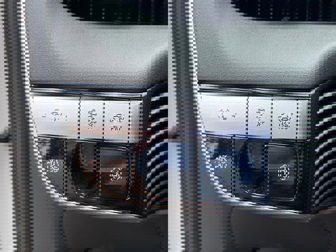 Used 2024 Hyundai Ioniq 5 Limited image 25