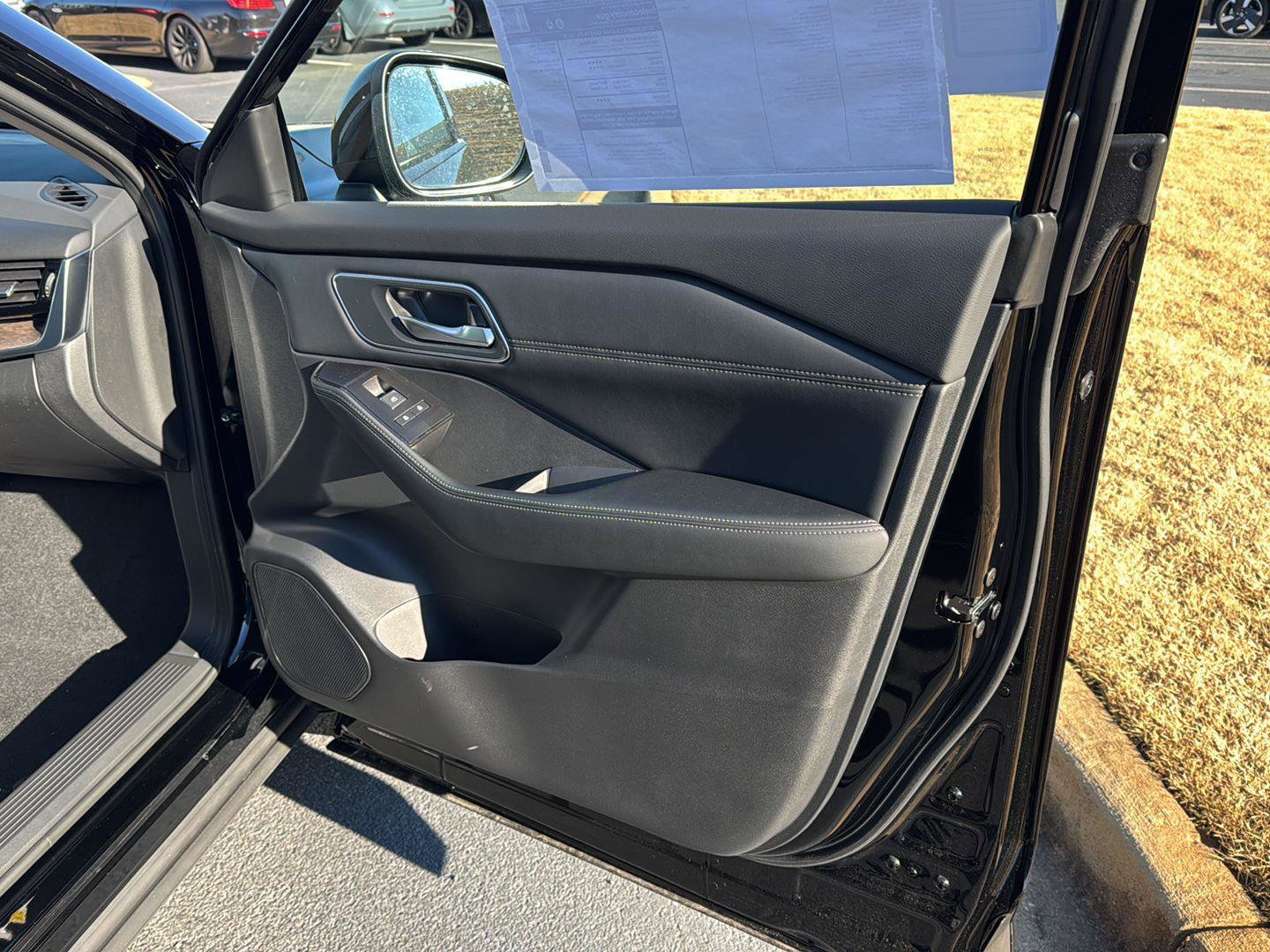 New 2026 Nissan Rogue Platinum w/ Platinum Premium Package image 12