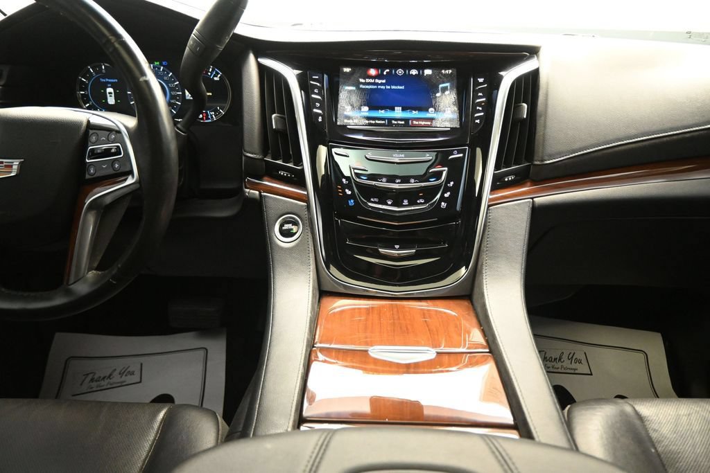 Used 2018 Cadillac Escalade ESV Premium Luxury AWD/4WD image 20
