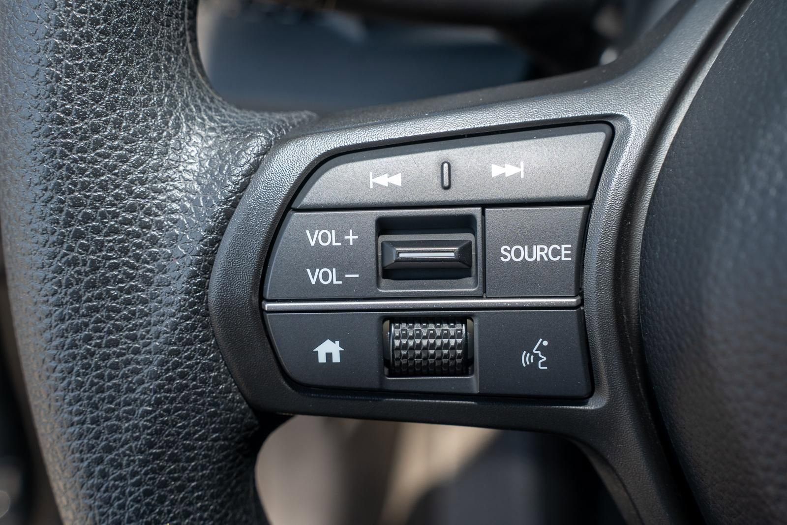 Used 2023 Honda CR-V EX image 32