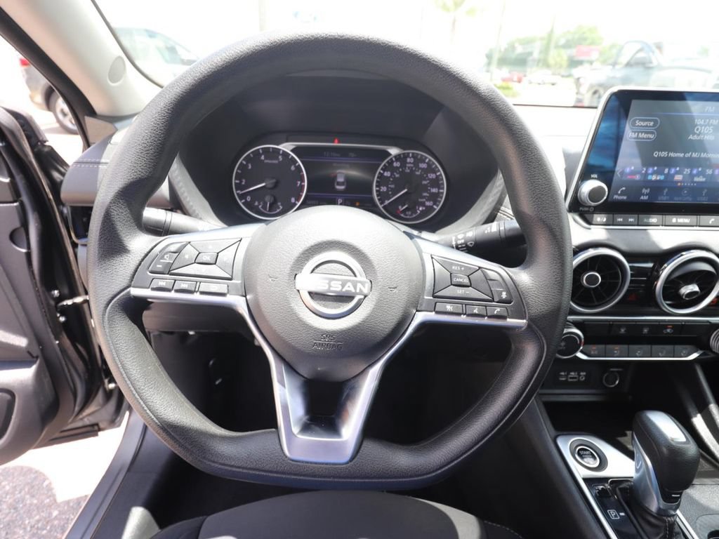 Used 2024 Nissan Sentra SV FWD image 17