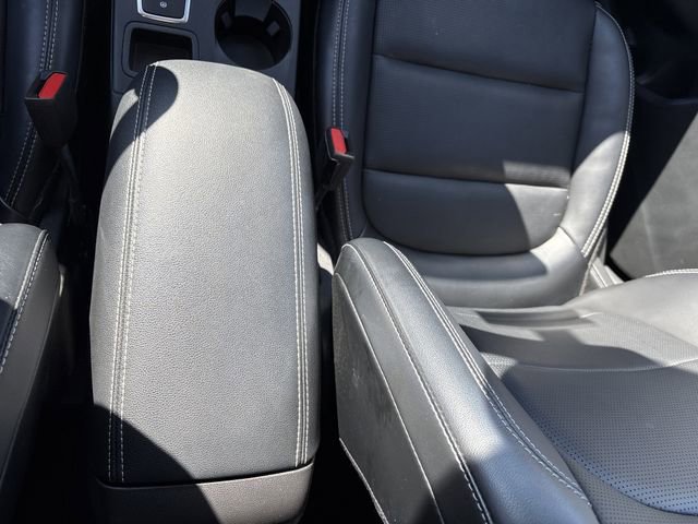 Certified 2023 Ford Escape Platinum w/ Class II Trailer Tow Package AWD/4WD image 36