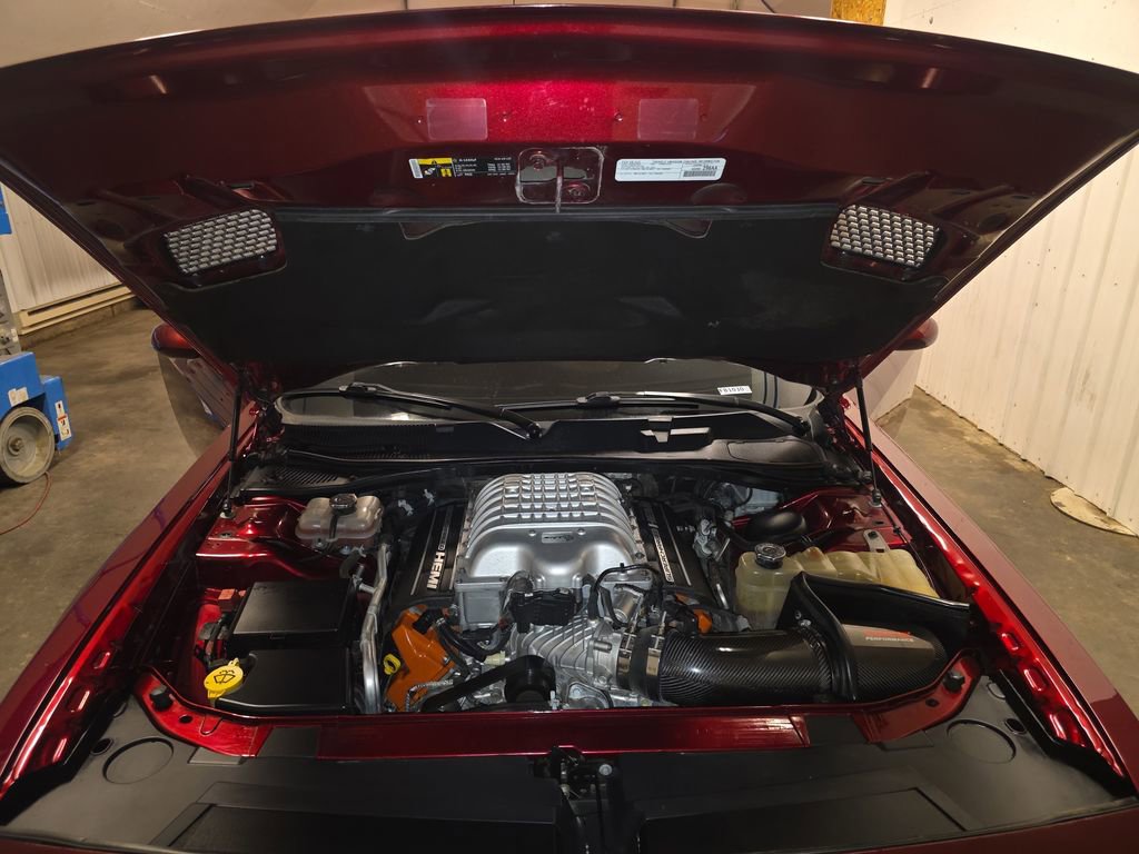 Used 2018 Dodge Challenger SRT Hellcat RWD image 15