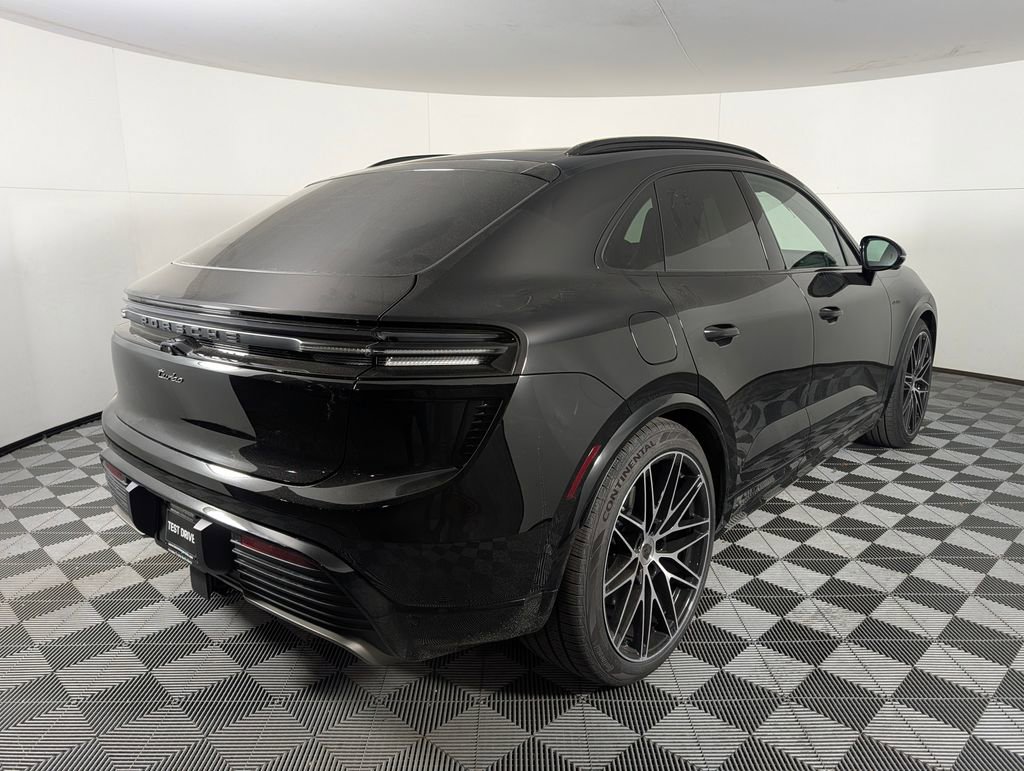 New 2026 Porsche Macan Turbo Electric image 7