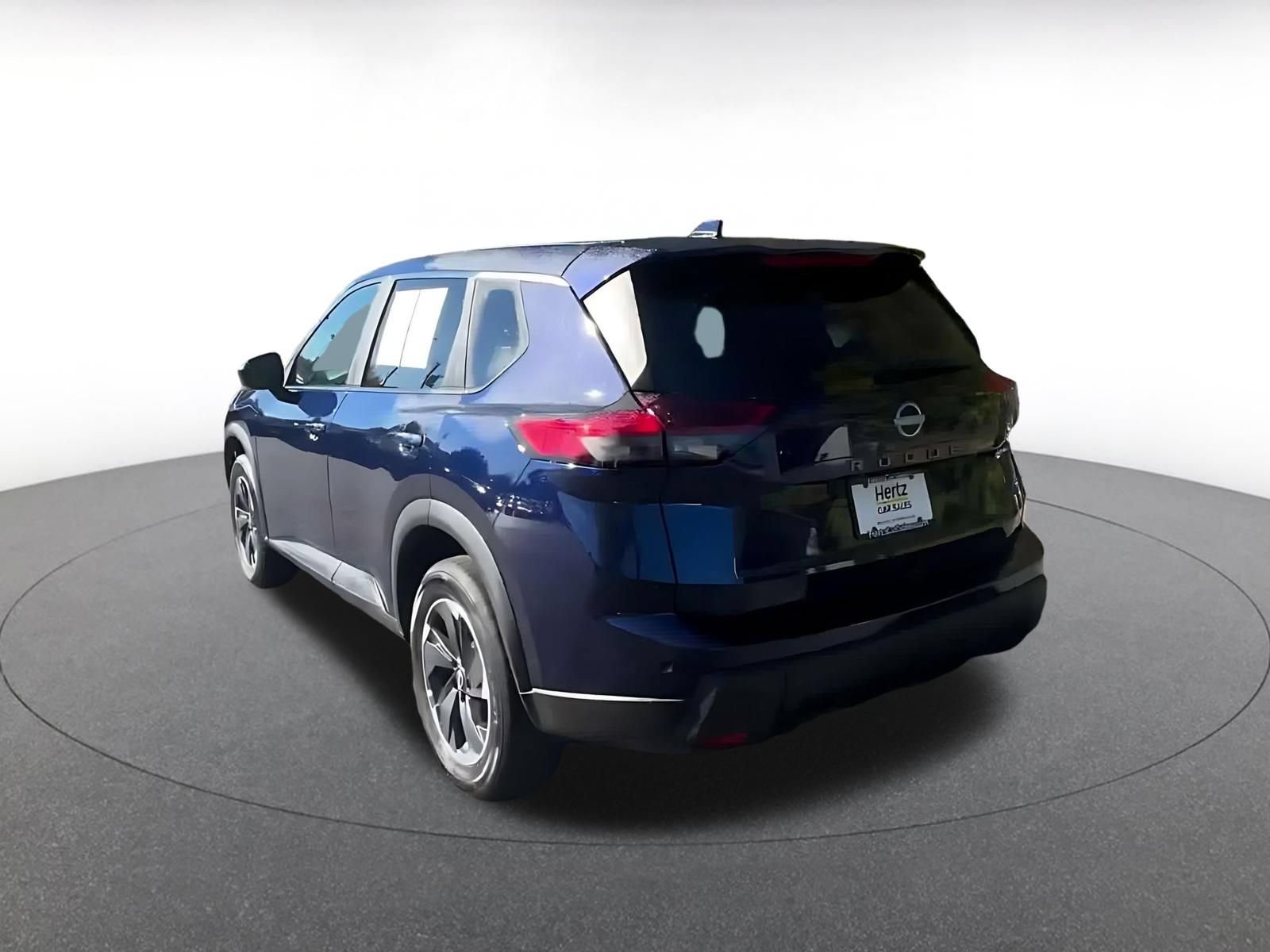 Used 2025 Nissan Rogue SV FWD image 10