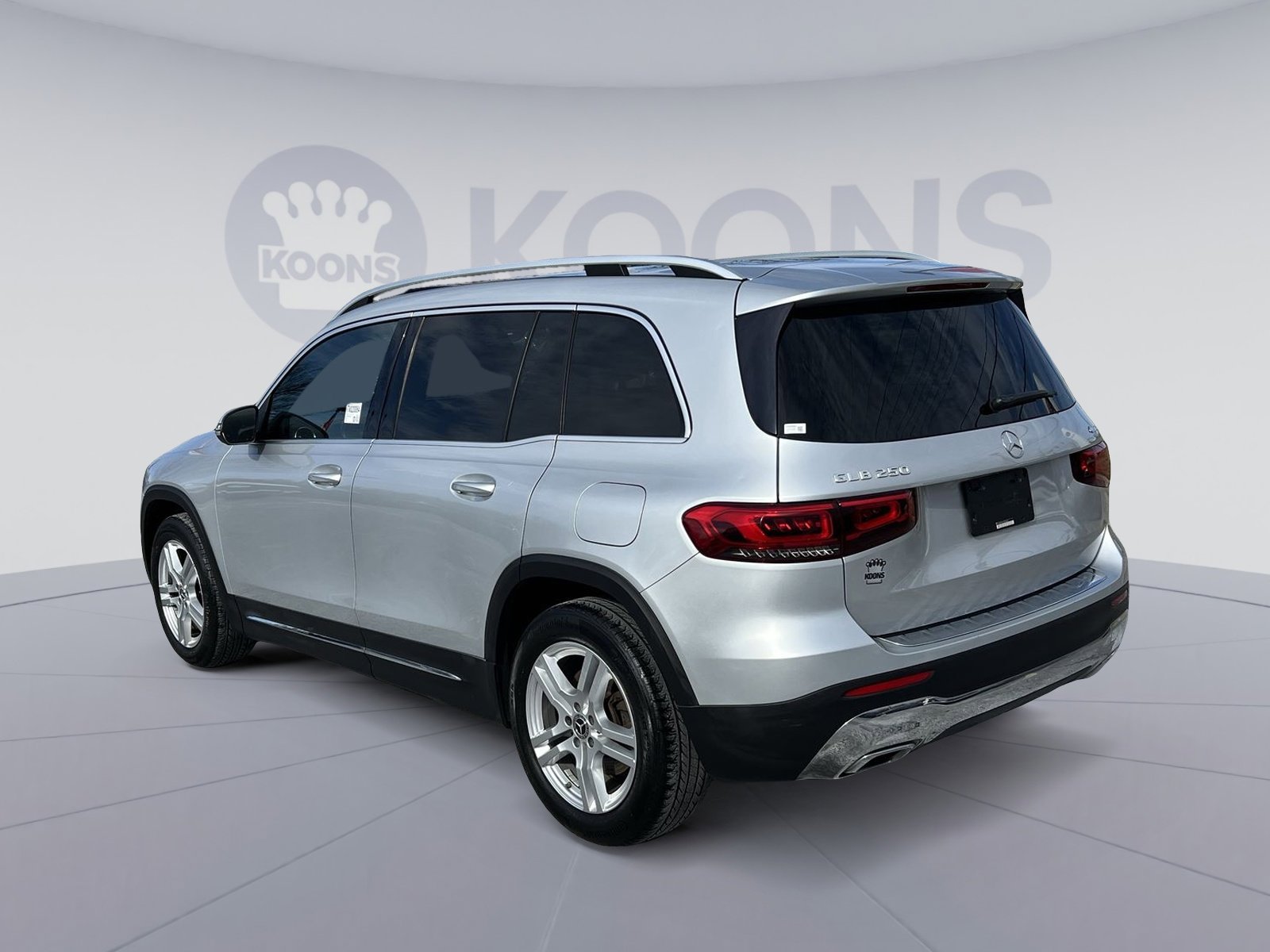 Used 2020 Mercedes-Benz GLB 250 4MATIC image 4