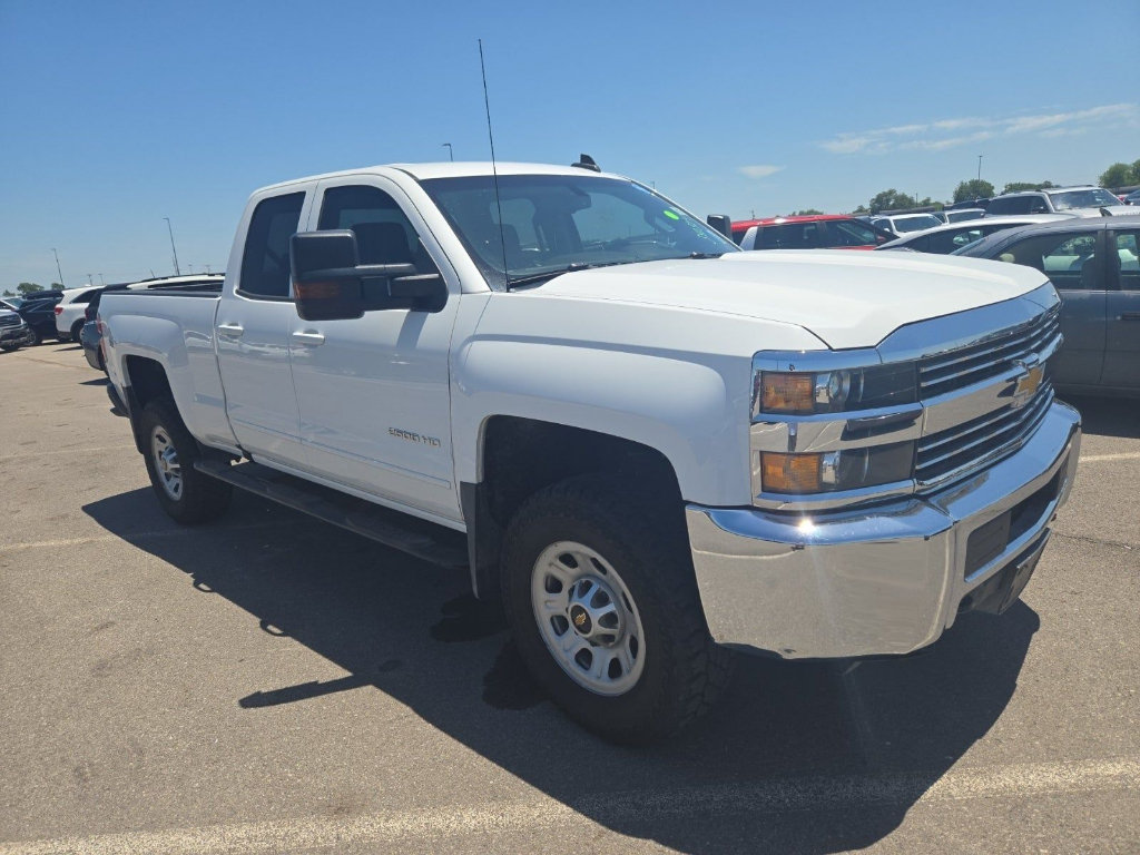 Used 2018 Chevrolet Silverado 2500 LT AWD/4WD image 4