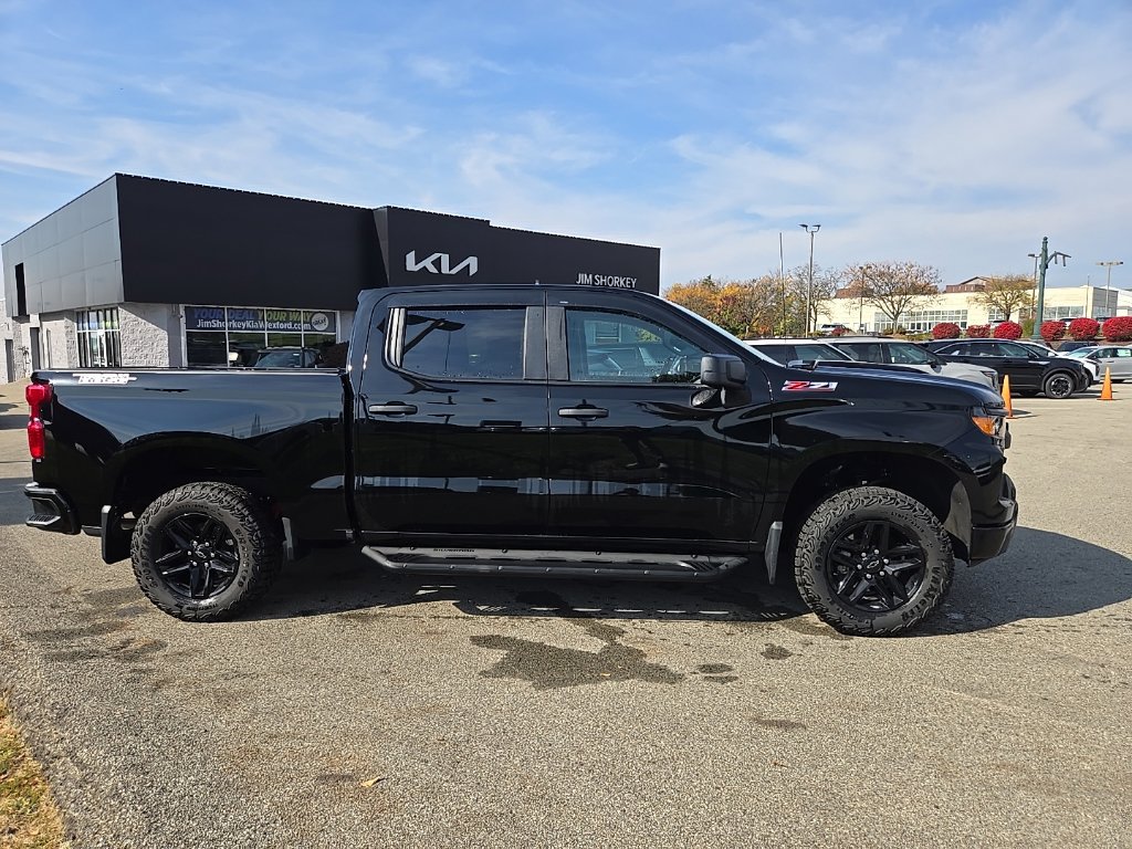Used 2025 Chevrolet Silverado 1500 Custom Trail Boss AWD/4WD image 2