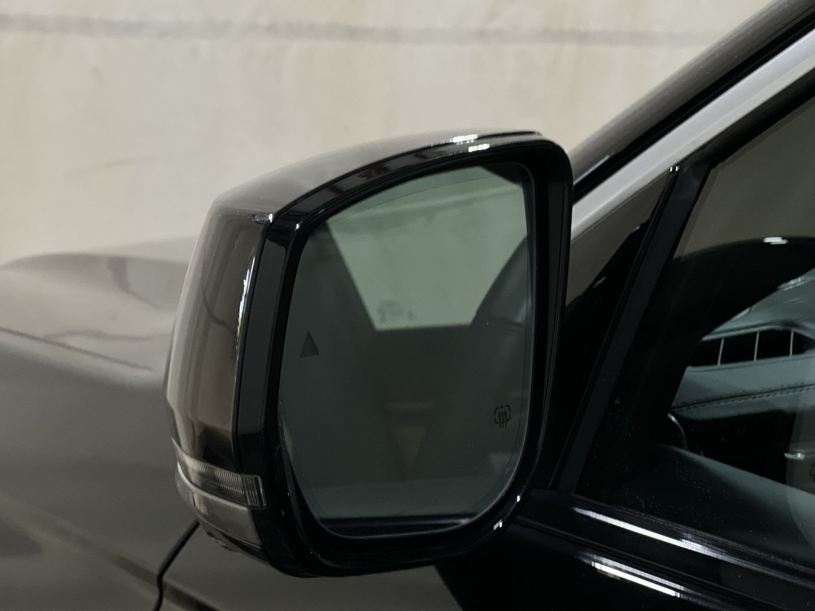 Used 2022 Jeep Grand Cherokee Summit AWD/4WD image 12