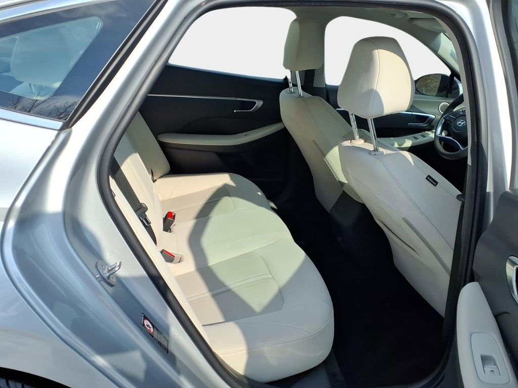 Used 2023 Hyundai Sonata SEL image 16
