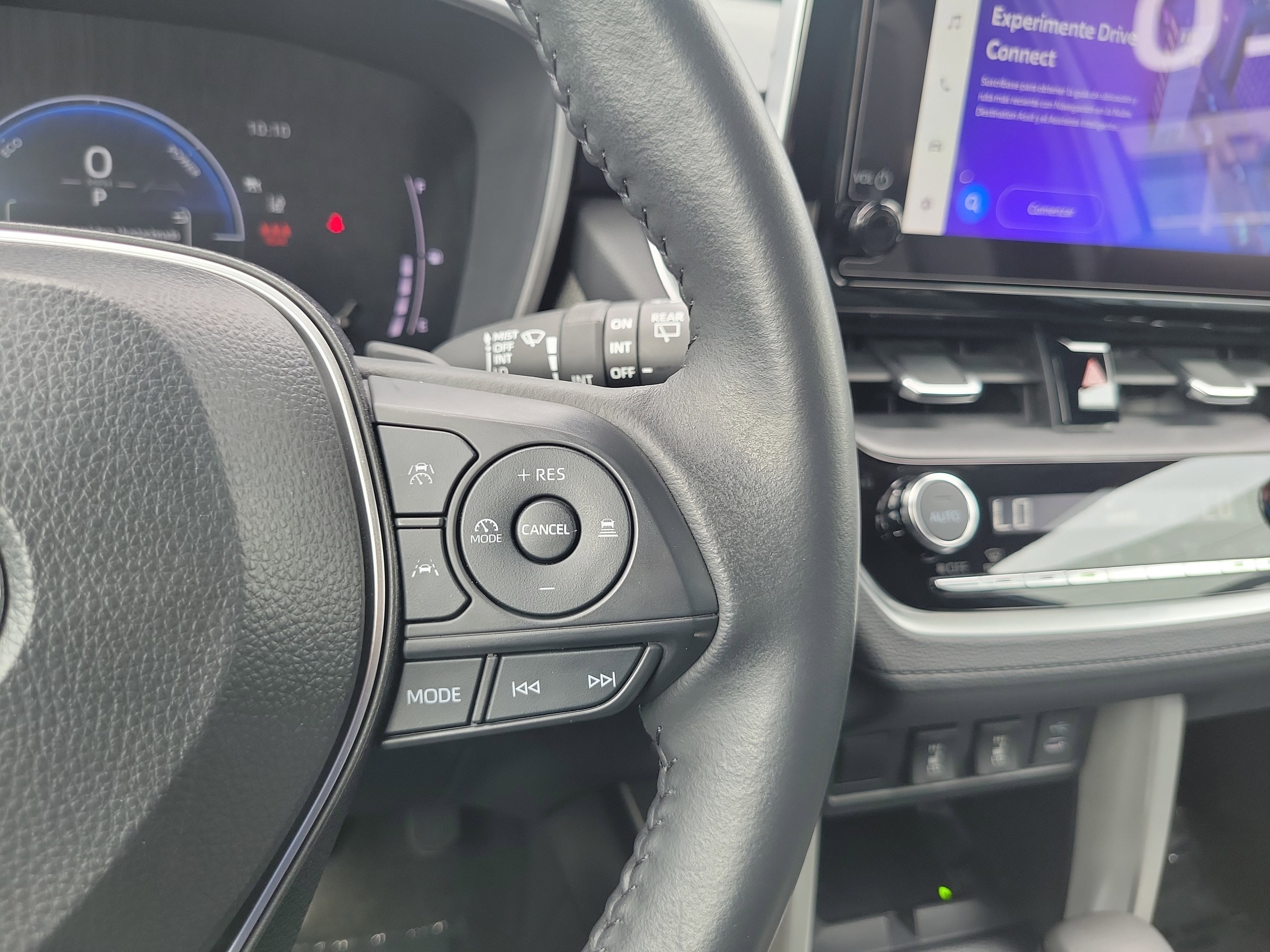 Used 2024 Toyota Corolla Cross AWD Hybrid w/ Convenience Package image 22