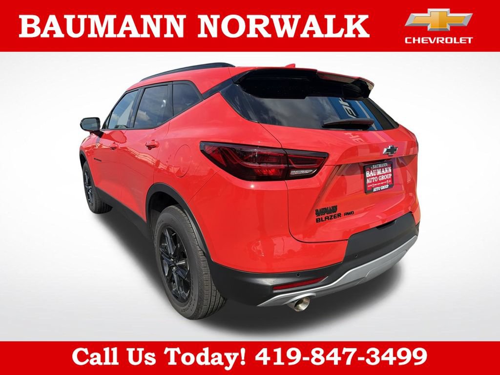 New 2025 Chevrolet Blazer LT w/ Convenience Package AWD/4WD image 7