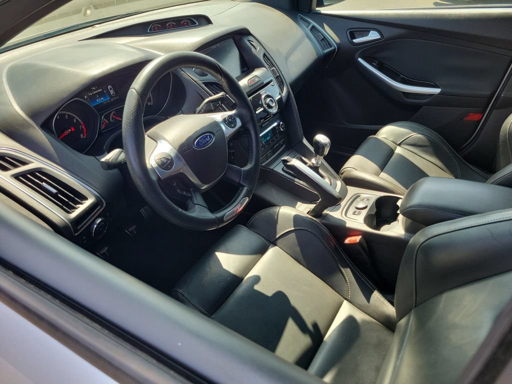 Used 2013 Ford Focus ST FWD image 3