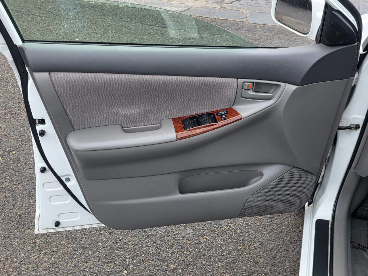 Used 2008 Toyota Corolla LE FWD image 10