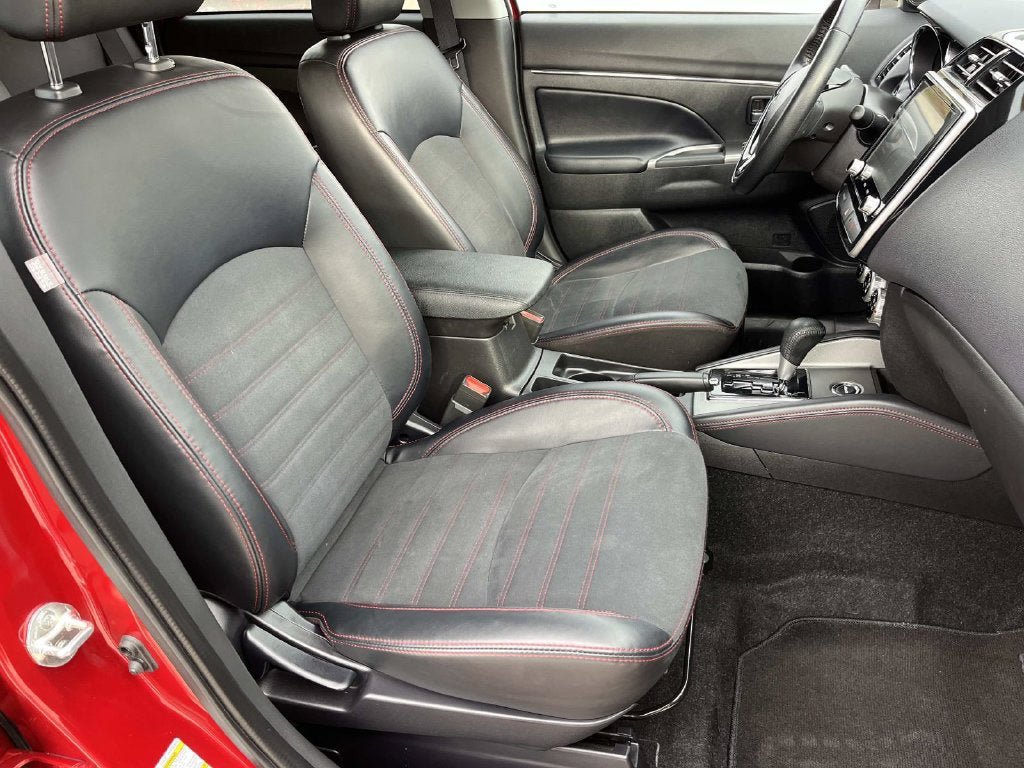 Used 2024 Mitsubishi Outlander Sport SE AWD/4WD image 24