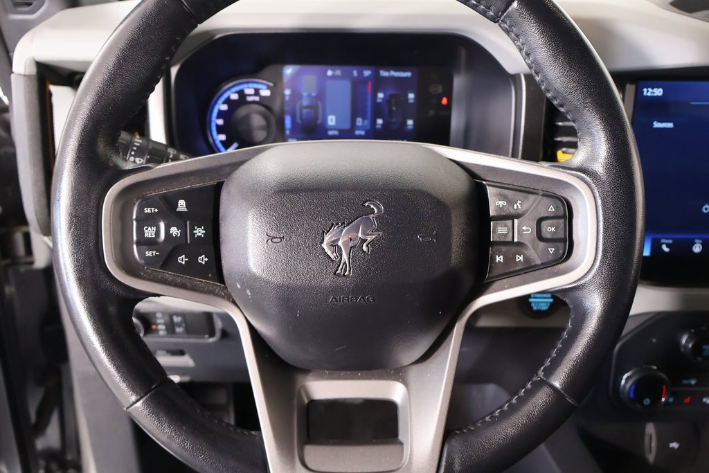 Used 2021 Ford Bronco Badlands image 3