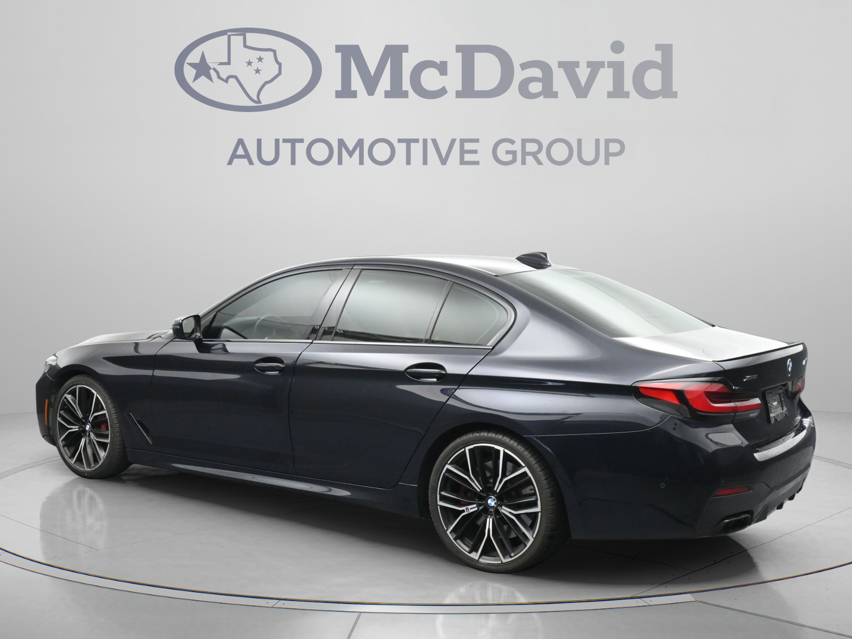 Used 2022 BMW M550i xDrive w/ Dynamic Handling Package AWD/4WD image 6