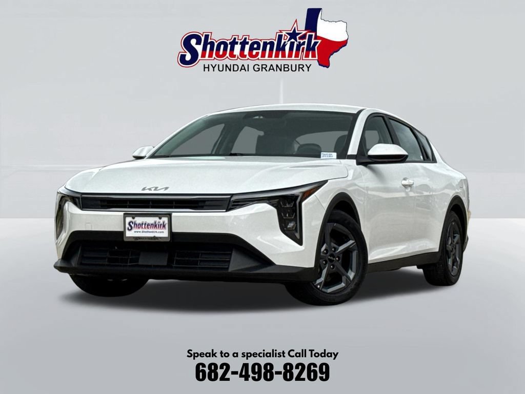 Used 2025 Kia K4 FWD image 1