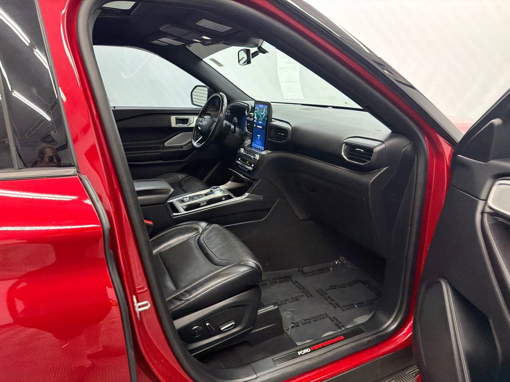 Used 2020 Ford Explorer ST w/ ST Street Pack image 15