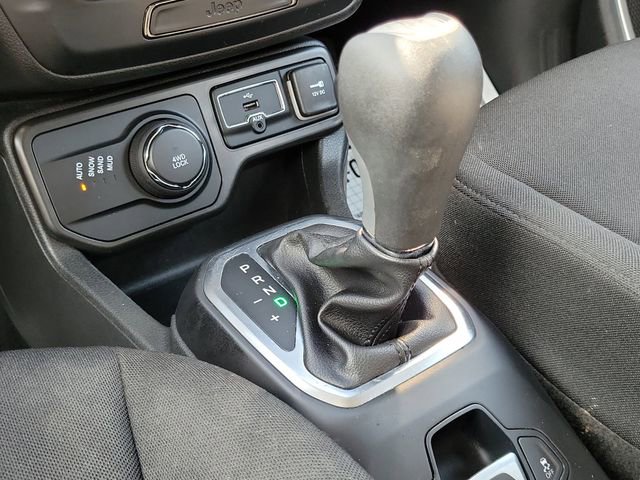 Used 2019 Jeep Renegade Sport image 25