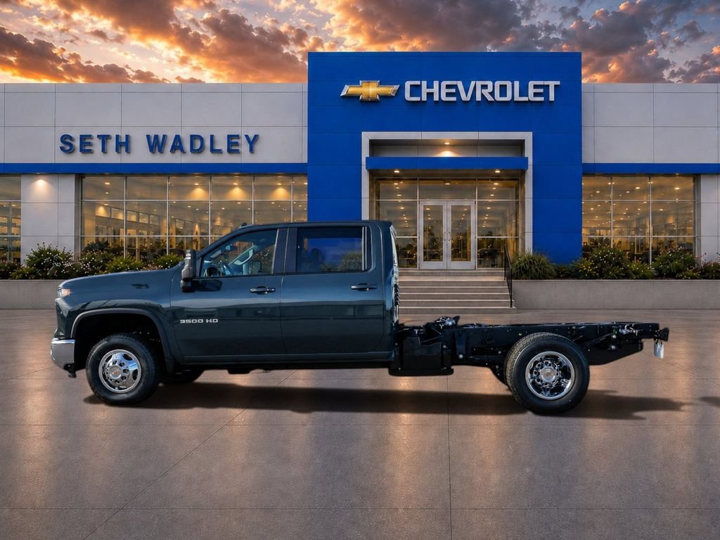 New 2026 Chevrolet Silverado 3500 LT w/ Convenience Package AWD/4WD image 4