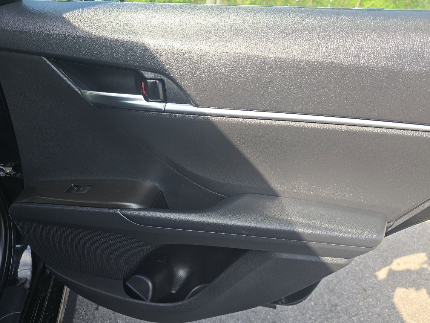 Used 2022 Toyota Camry SE w/ Convenience Package image 19