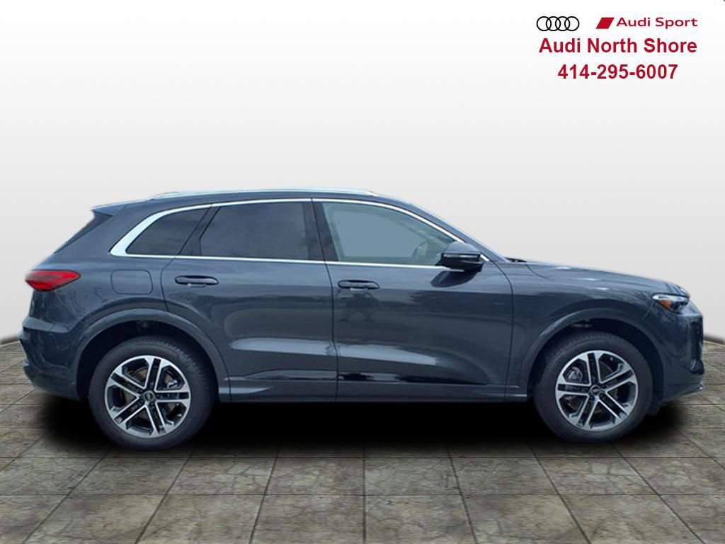 Used 2025 Audi Q5 Premium w/ Convenience Package AWD/4WD image 2