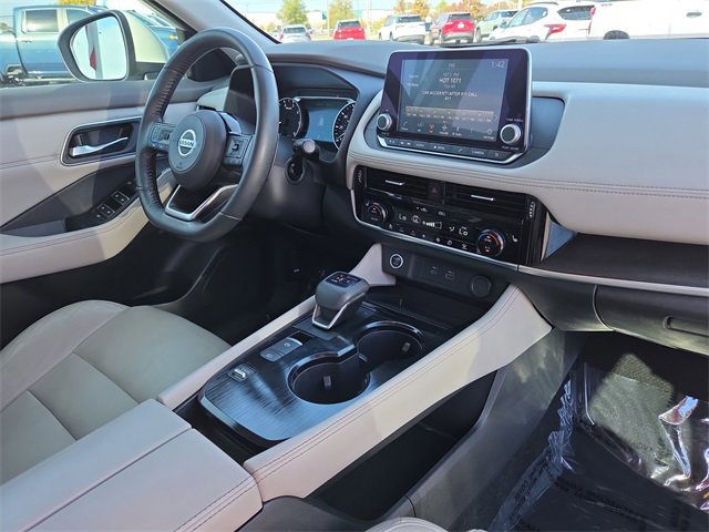 Used 2021 Nissan Rogue SL image 16