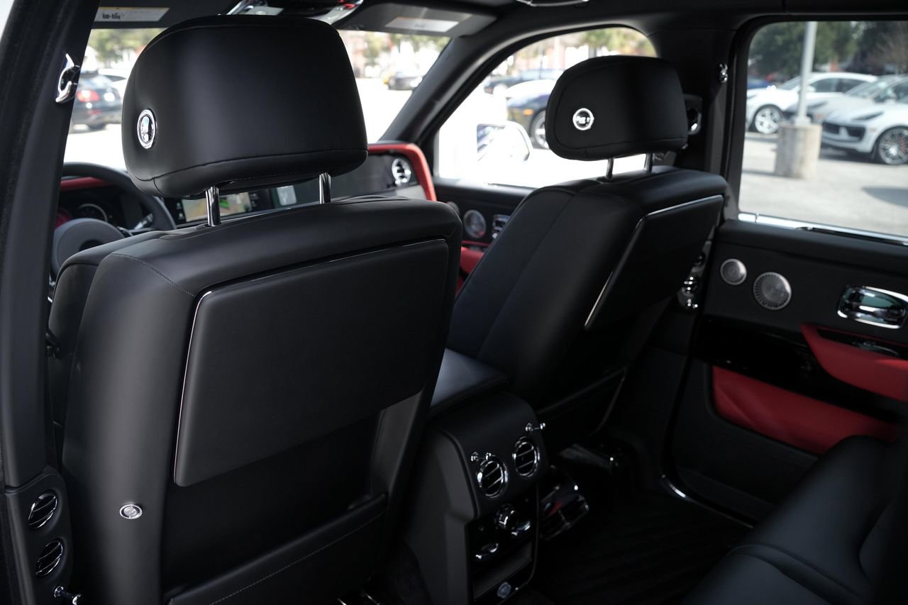 New 2026 Rolls-Royce Cullinan AWD/4WD image 37