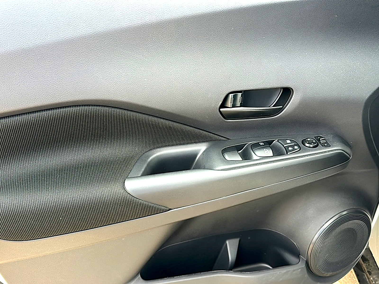 Certified 2025 Nissan Kicks Play S w/ Interior Electronics Package image 16