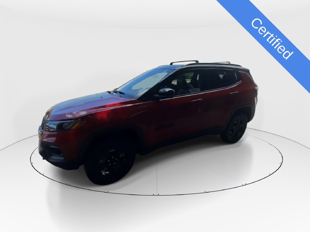 Used 2023 Jeep Compass Trailhawk w/ Sun and Sound Group AWD/4WD image 4