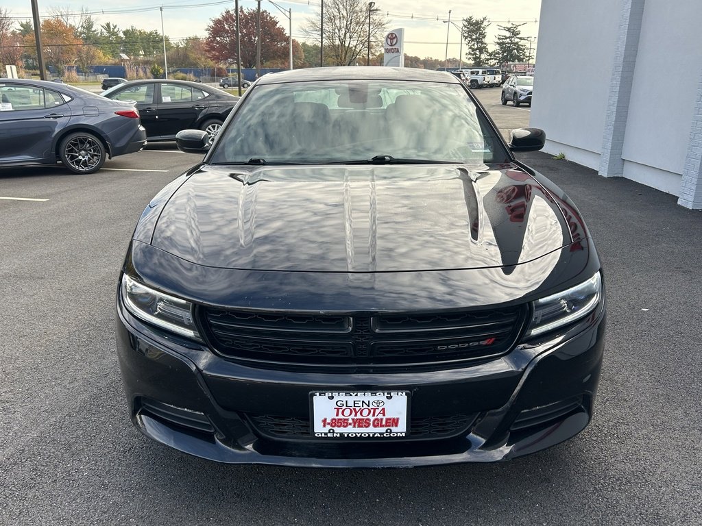 Used 2015 Dodge Charger SXT image 3