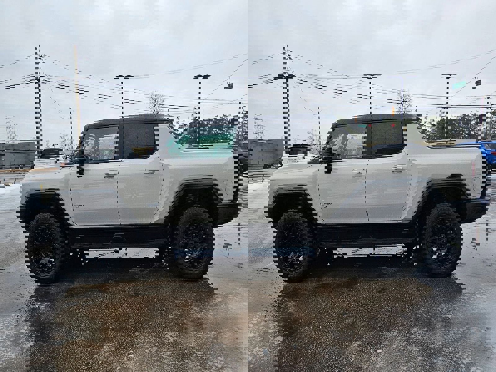 New 2026 GMC Hummer EV 4x4 Crew Cab image 2