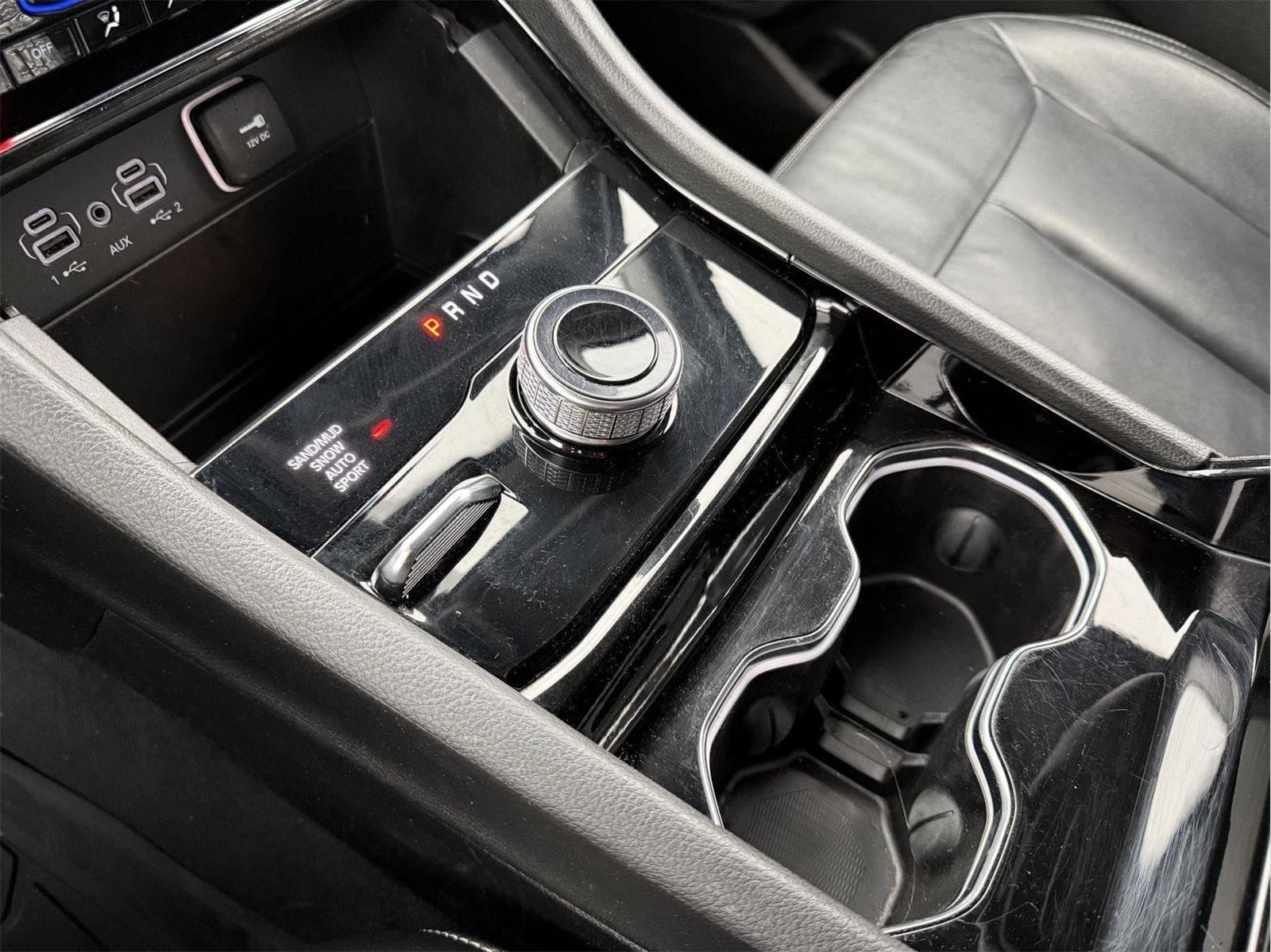 Used 2023 Jeep Grand Cherokee L Limited w/ Trailer Tow Group (B) image 19