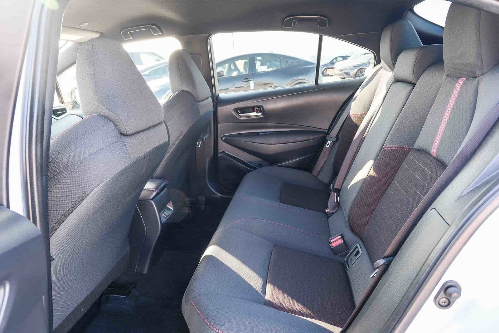 Used 2025 Toyota Corolla SE FWD image 19