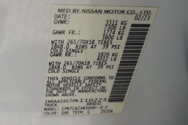 Used 2023 Nissan Titan SV image 31