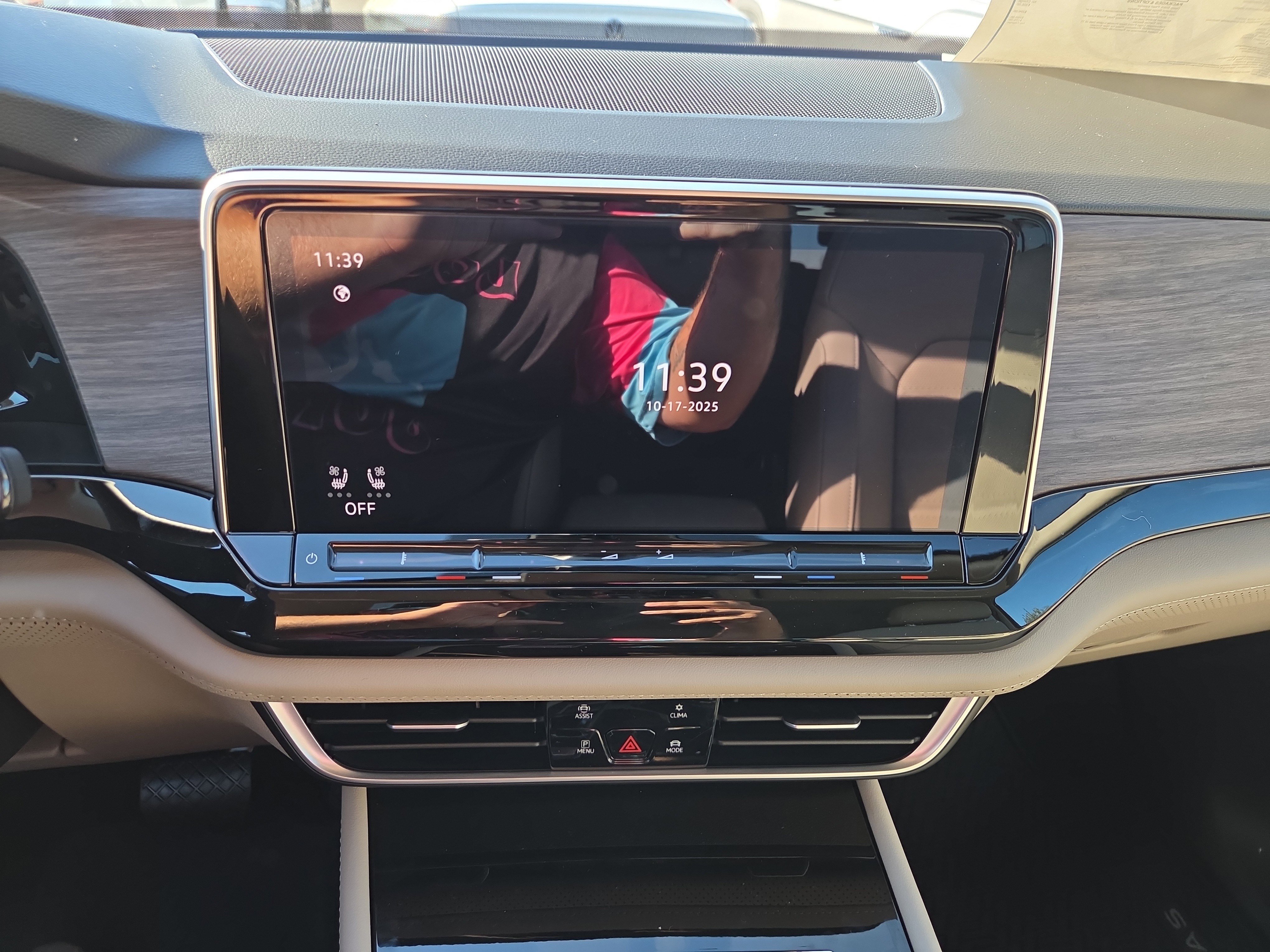 New 2026 Volkswagen Atlas SEL image 11