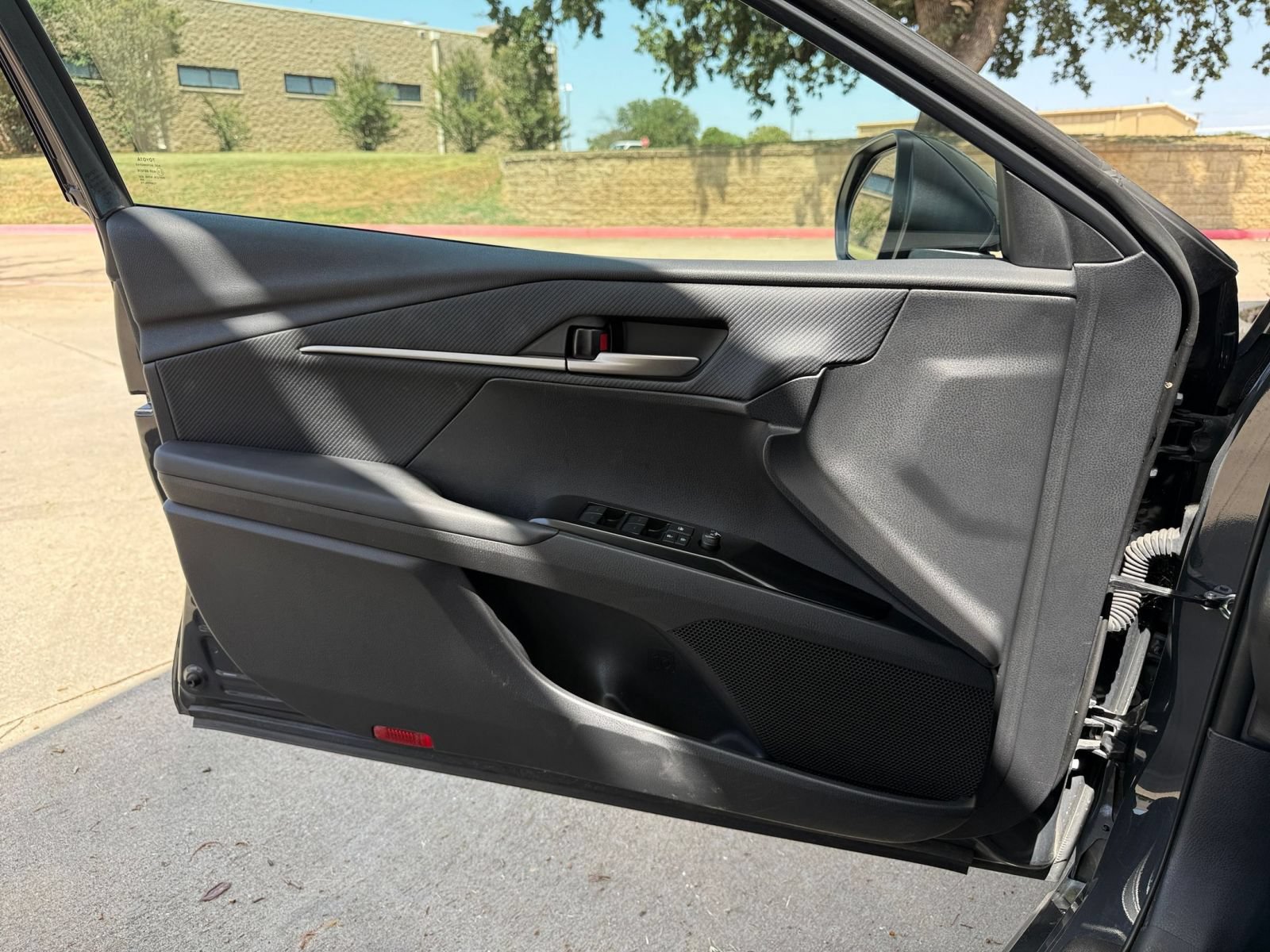 Used 2026 Toyota Camry SE FWD image 18