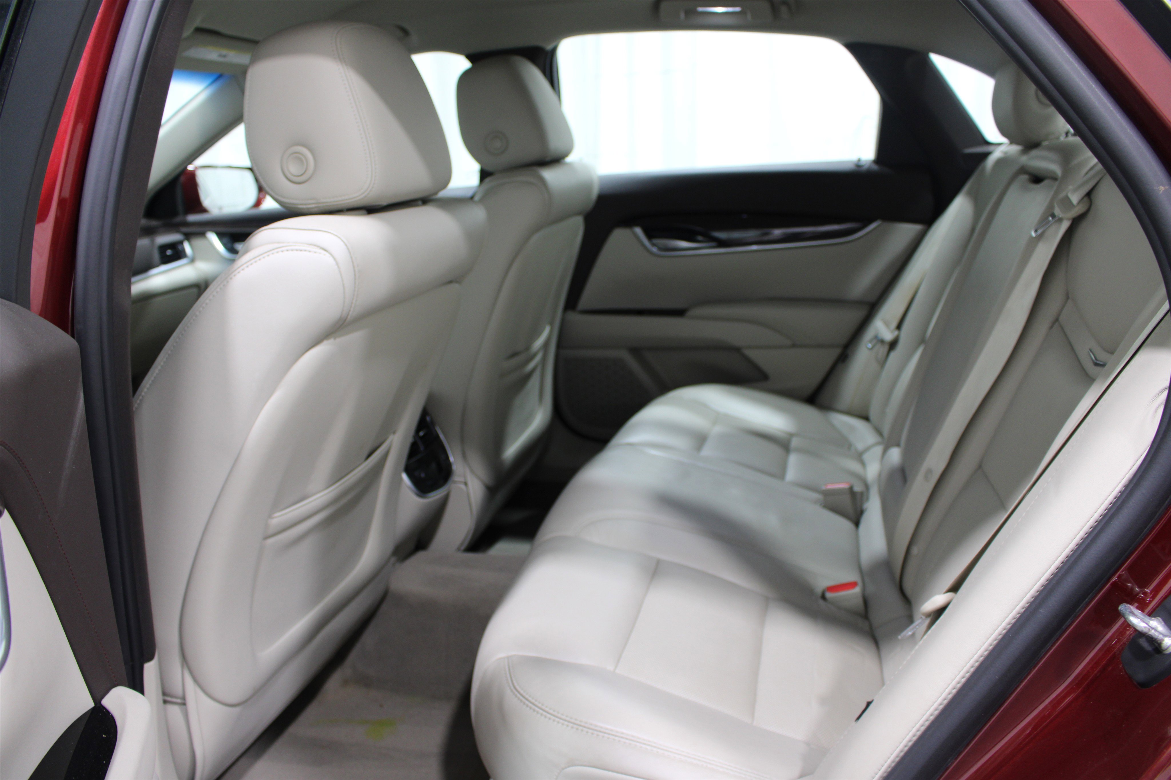 Used 2016 Cadillac XTS Luxury w/ Driver Awareness Package image 25