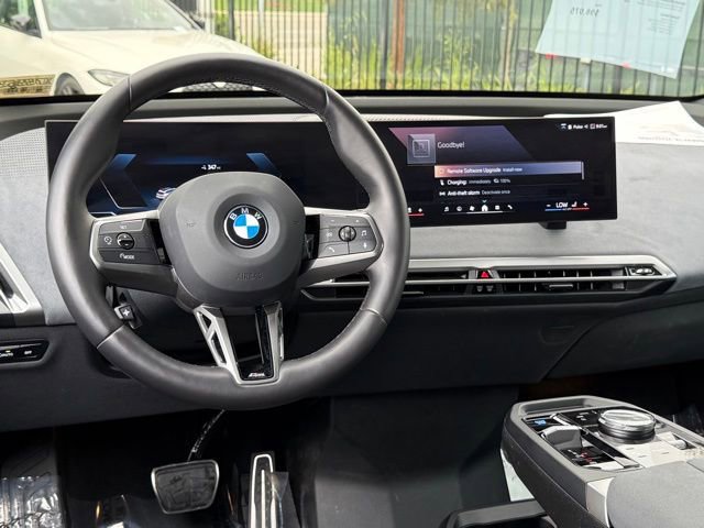 Used 2026 BMW iX xDrive60 w/ M Sport Package image 31
