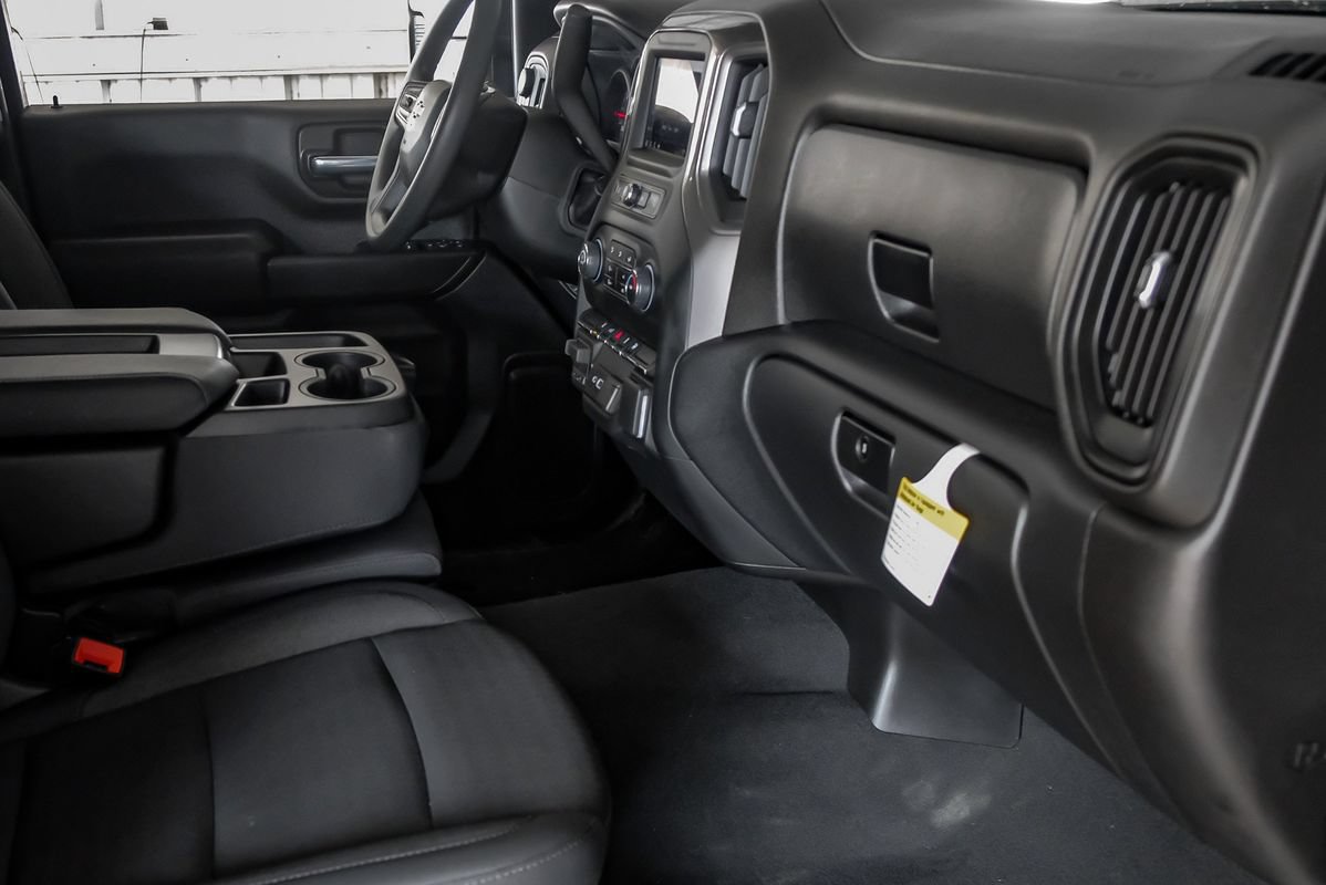 Used 2026 Chevrolet Silverado 2500 Custom w/ Custom Convenience Package AWD/4WD image 12