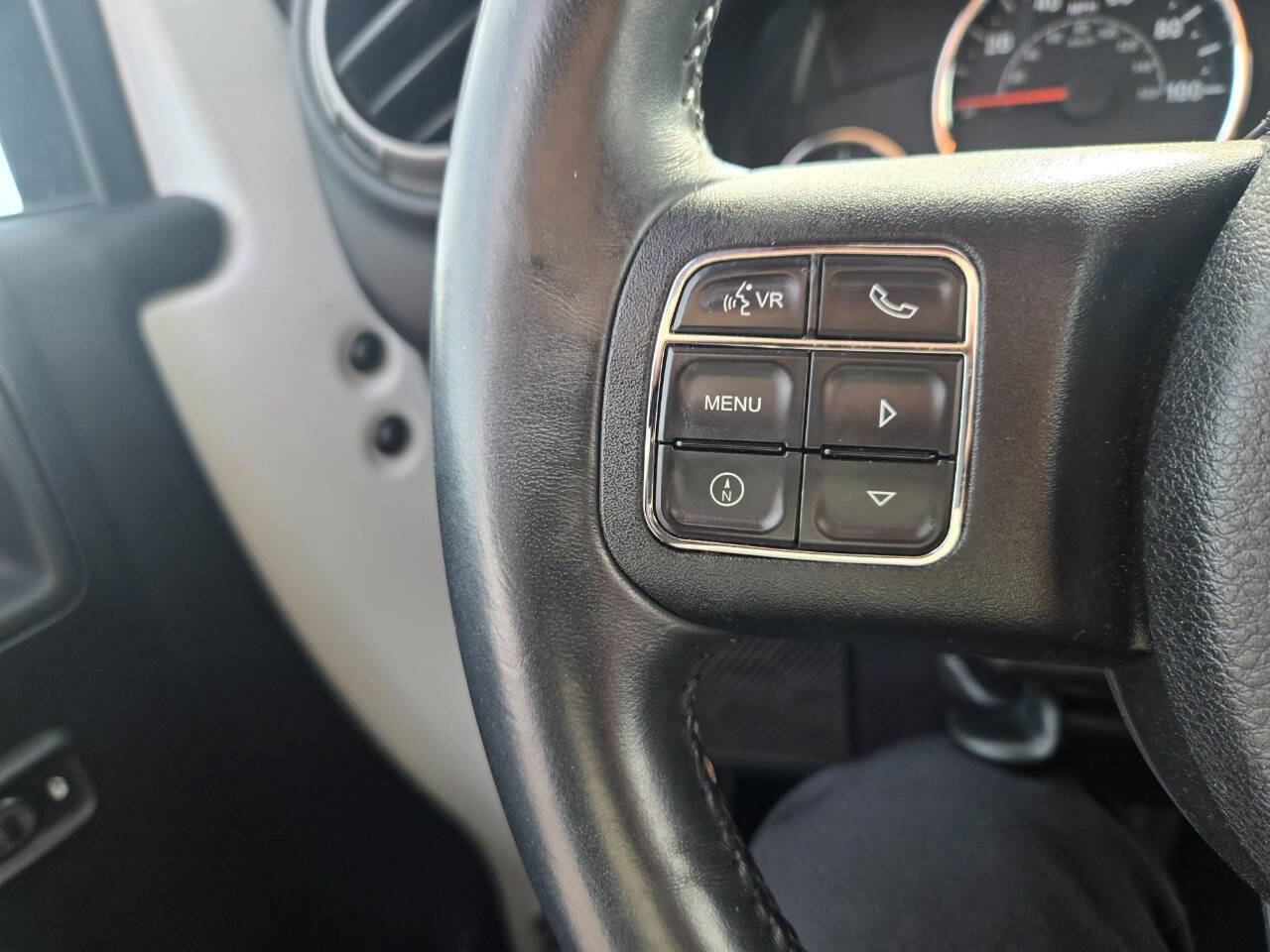 Used 2014 Jeep Wrangler Sport w/ Quick Order Package 23S AWD/4WD image 15
