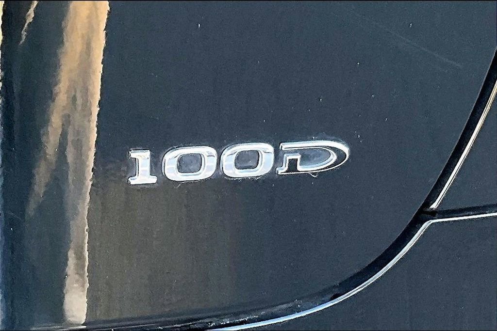 Used 2019 Tesla Model X 100D image 8