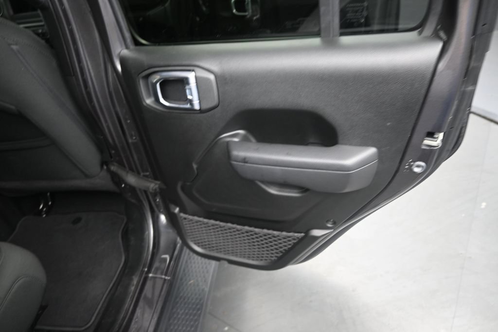Used 2022 Jeep Wrangler Unlimited Sport AWD/4WD image 14
