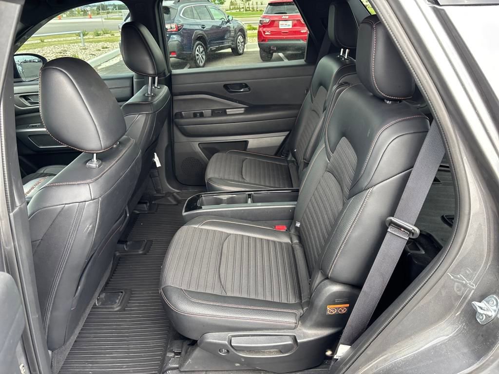 Used 2024 Nissan Pathfinder Rock Creek AWD/4WD image 24