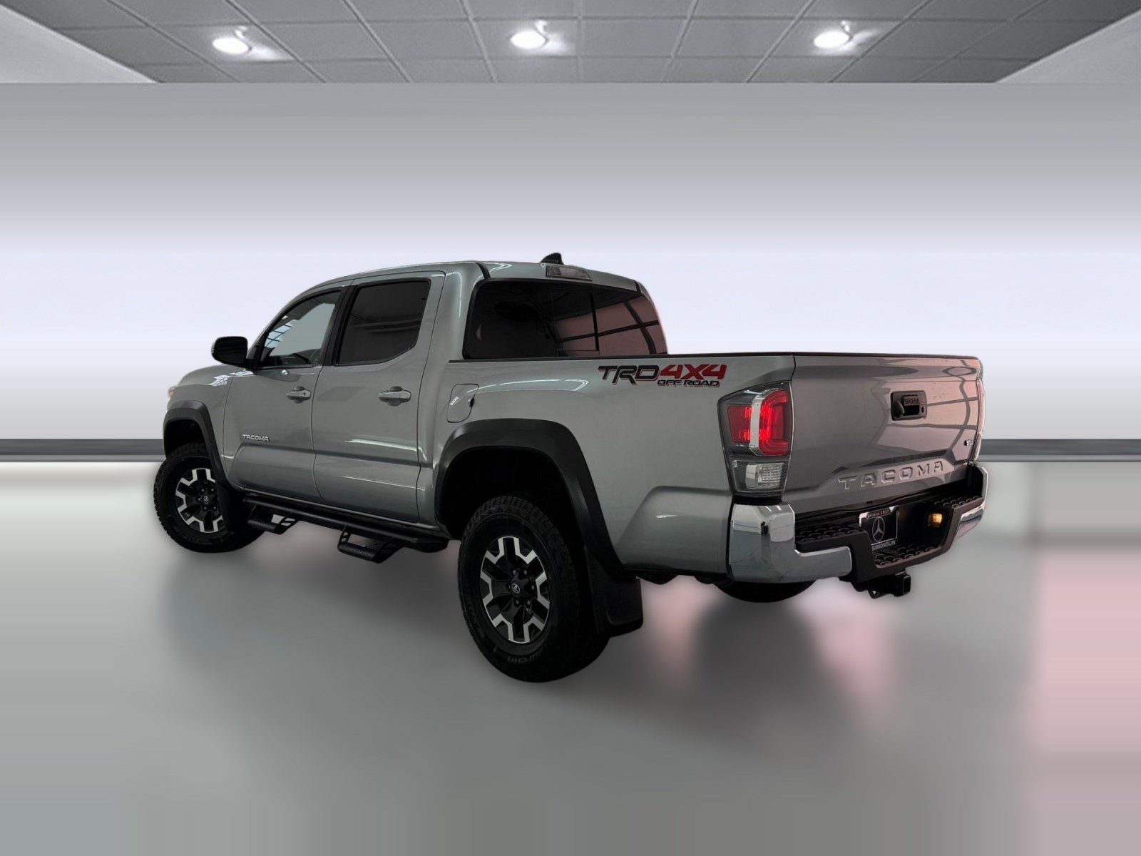 Used 2023 Toyota Tacoma TRD Off-Road AWD/4WD image 3