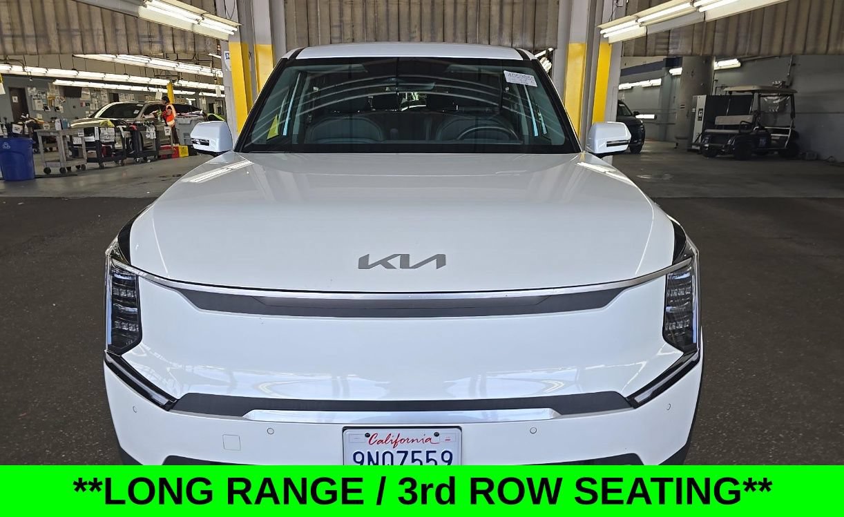 Certified 2024 Kia EV9 Light Long Range RWD image 6