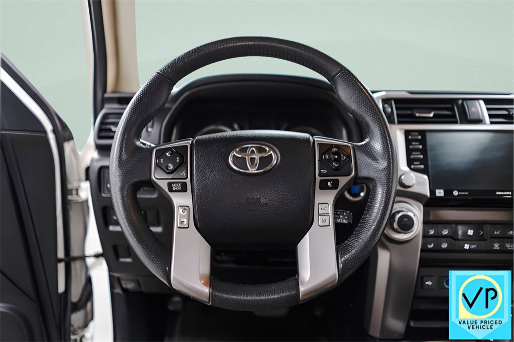 Used 2020 Toyota 4Runner 4WD image 10
