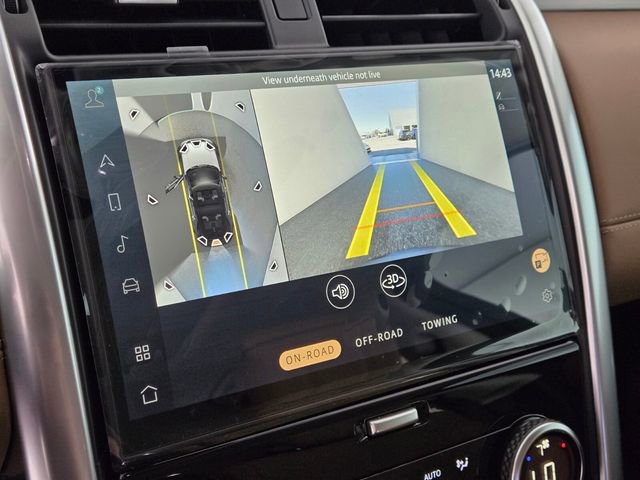 New 2026 Land Rover Discovery Limited Edition AWD/4WD image 24