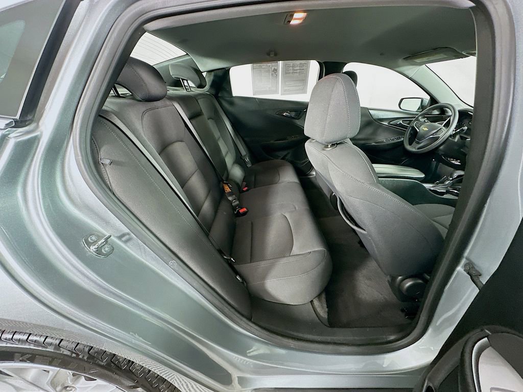 Used 2024 Chevrolet Malibu LT image 36
